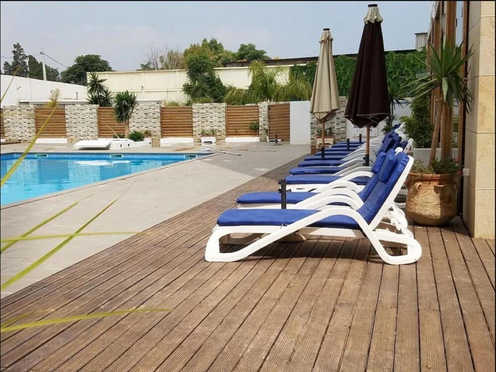 Le Zenith Hotel Orano Esterno foto