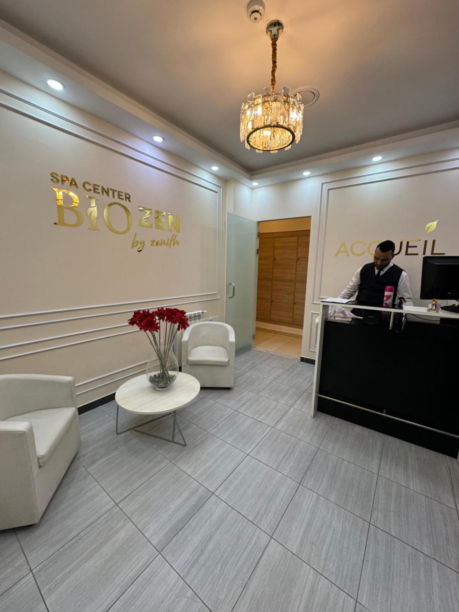 Le Zenith Hotel Orano Esterno foto