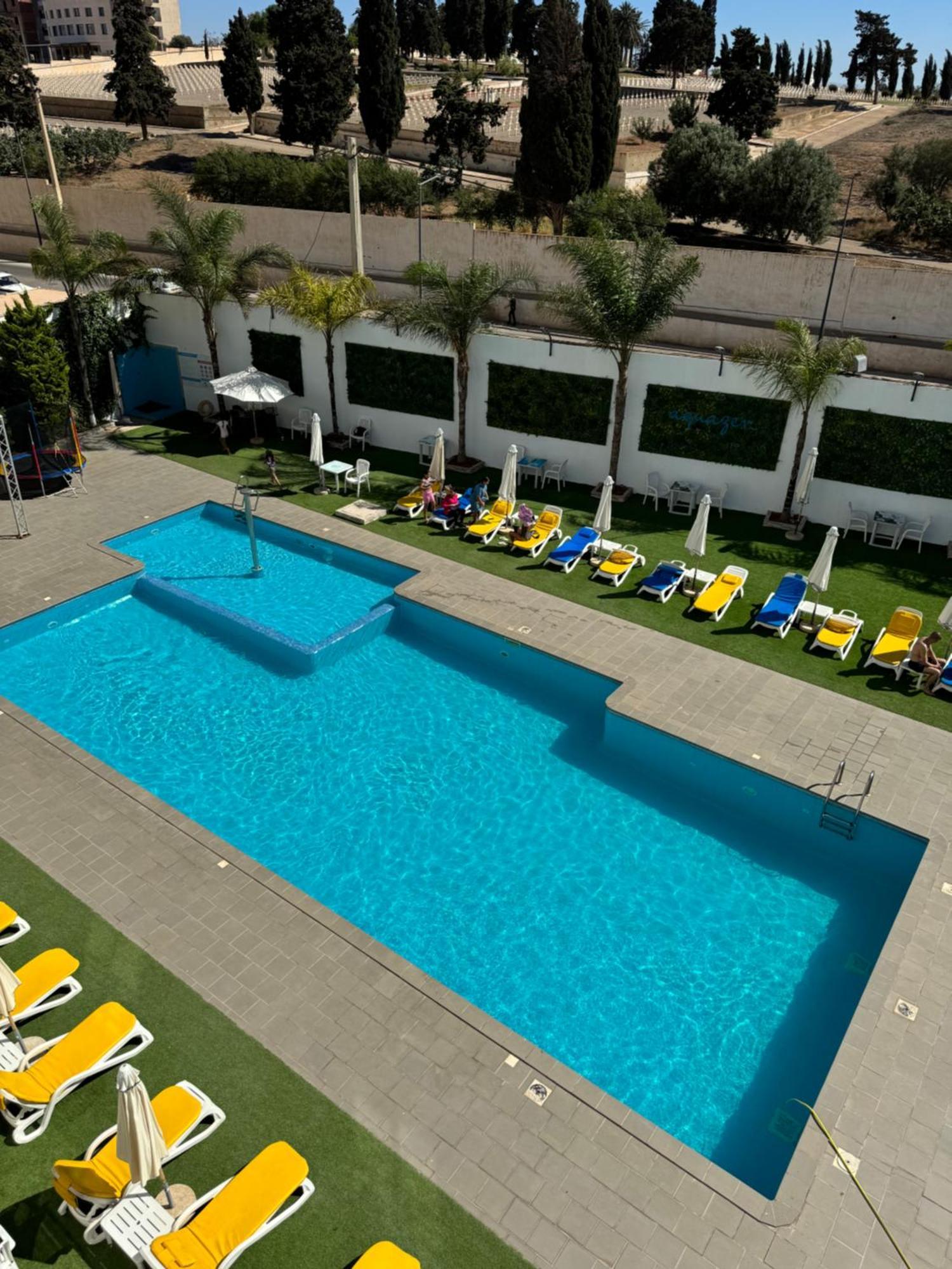 Le Zenith Hotel Orano Esterno foto