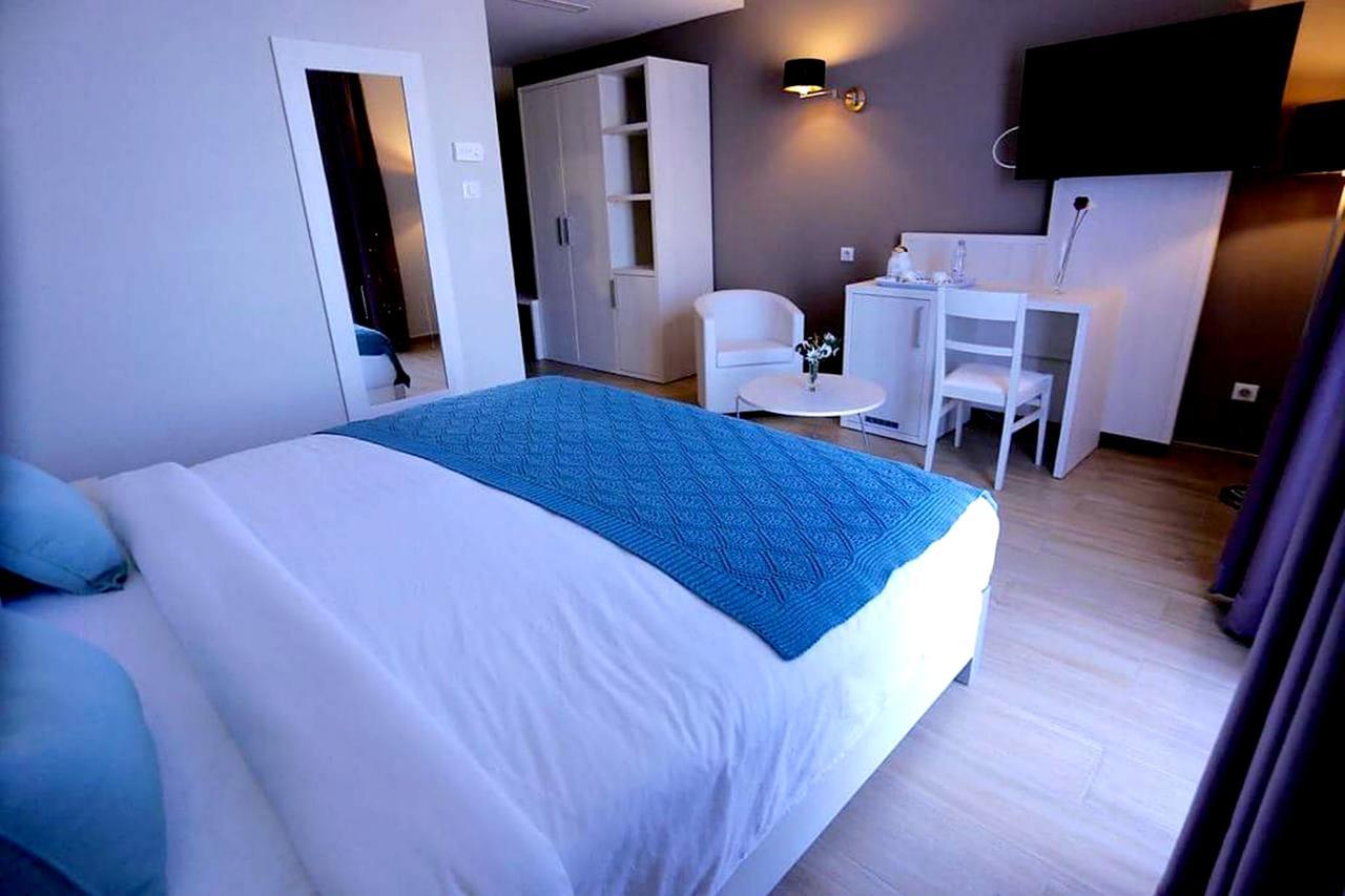 Le Zenith Hotel Orano Esterno foto