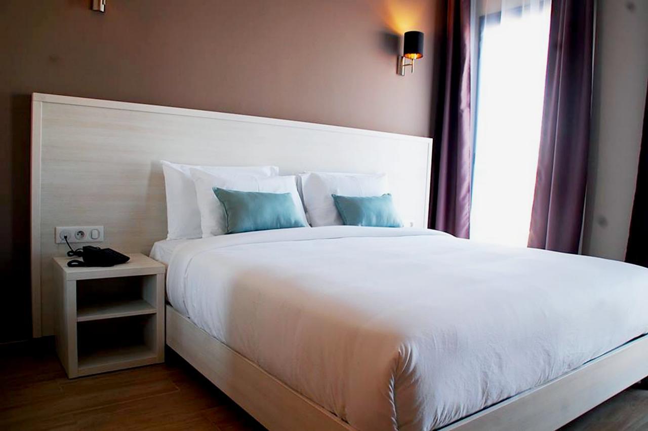 Le Zenith Hotel Orano Esterno foto