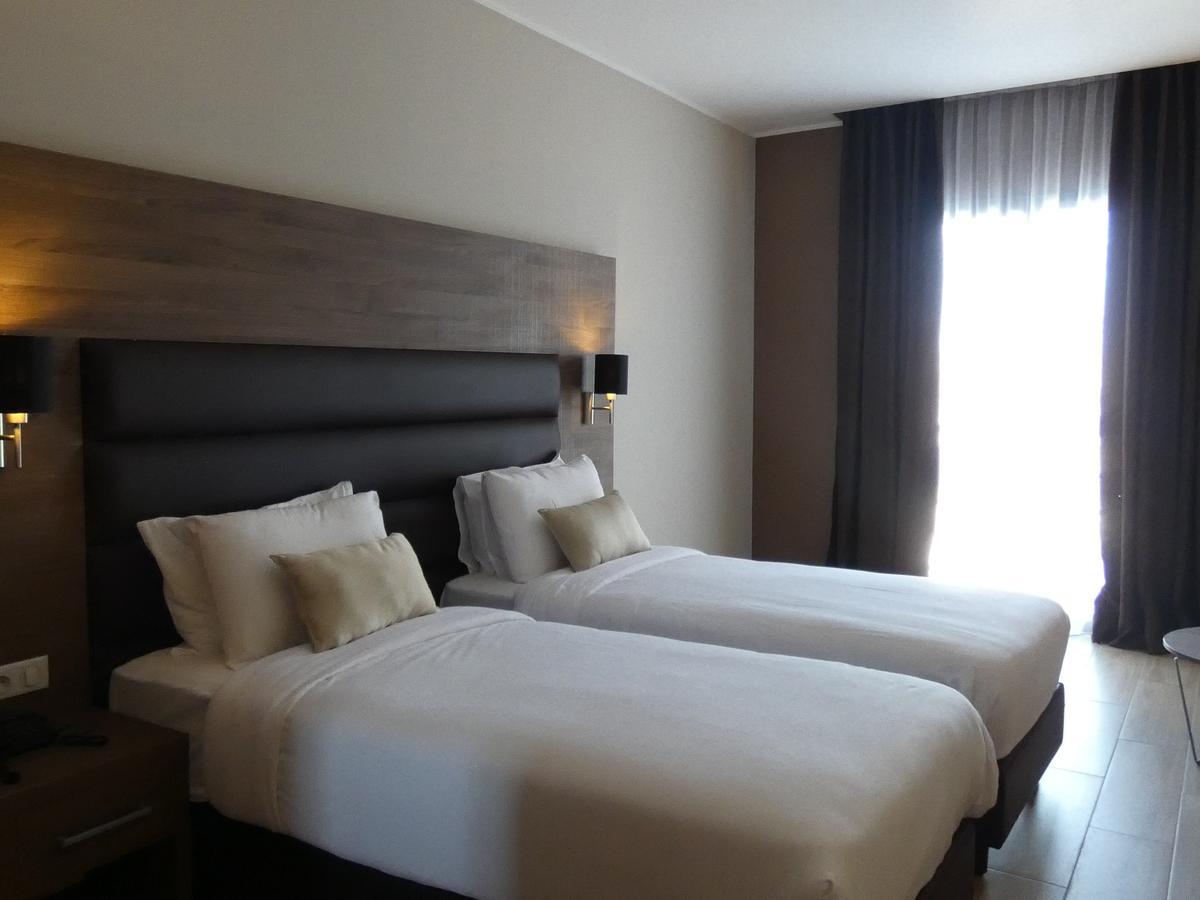 Le Zenith Hotel Orano Esterno foto